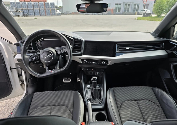 Audi A1 cena 50900 przebieg: 81600, rok produkcji 2019 z Strzyżów małe 121